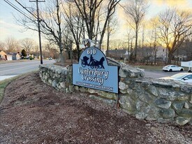 610 S Franklin St in Holbrook, MA - Building Photo