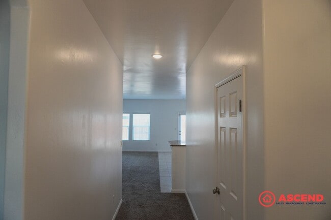 5610 Poso Ridge Ct in Bakersfield, CA - Building Photo - Building Photo