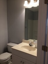 3713 Morris Farm Dr in Greensboro, NC - Foto de edificio - Building Photo