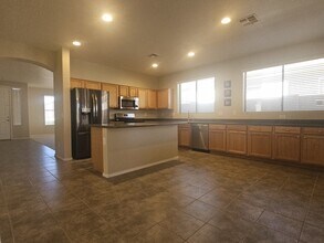 30079 N Little Leaf Dr in San Tan Valley, AZ - Building Photo - Building Photo