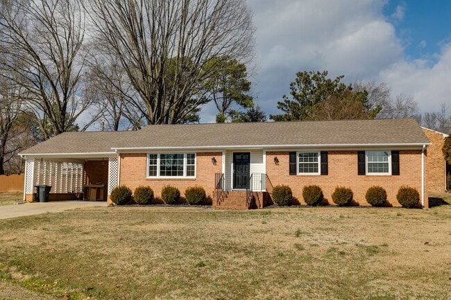 property at 4600 Fitzroy Rd