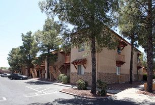 Winterhaven East in Tucson, AZ - Building Photo