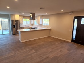 8580 Golden Ridge Rd in Lakeside, CA - Building Photo - Building Photo