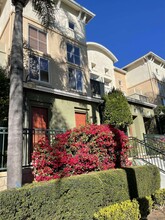 8826 Spectrum Center Blvd in San Diego, CA - Building Photo - Building Photo
