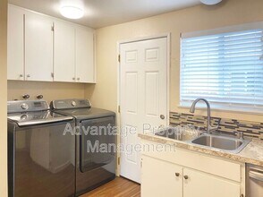 588 NW Oak Ave in Corvallis, OR - Building Photo - Building Photo