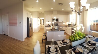 1826 Yellowwood Ave in Sacramento, CA - Foto de edificio - Building Photo