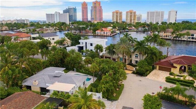 2201 Intracoastal Dr in Fort Lauderdale, FL - Foto de edificio - Building Photo