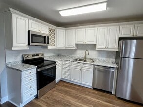 1802 Jackson Ave W in Oxford, MS - Building Photo - Building Photo