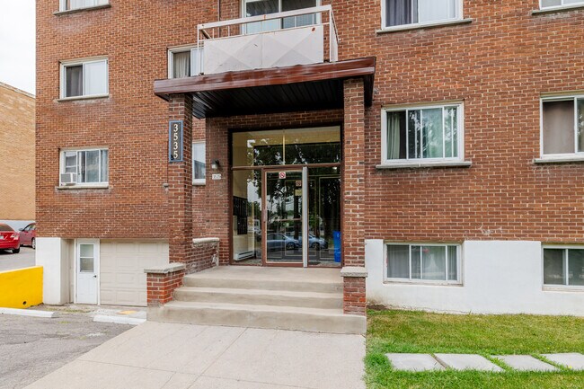 3535 Charles-Daoust Rue in Laval, QC - Building Photo - Building Photo
