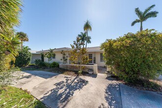 134 SW 52nd St in Cape Coral, FL - Building Photo - Building Photo