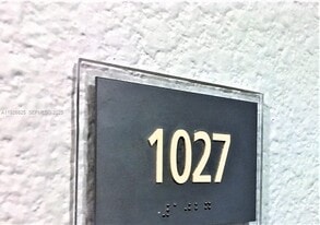 1000 West Ave in Miami Beach, FL - Building Photo