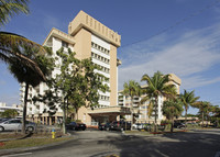 Gateway House in Miami, FL - Building Photo - Building Photo