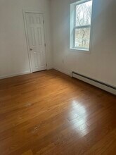 115-117-117 Stone St in Clinton, MA - Foto de edificio - Building Photo