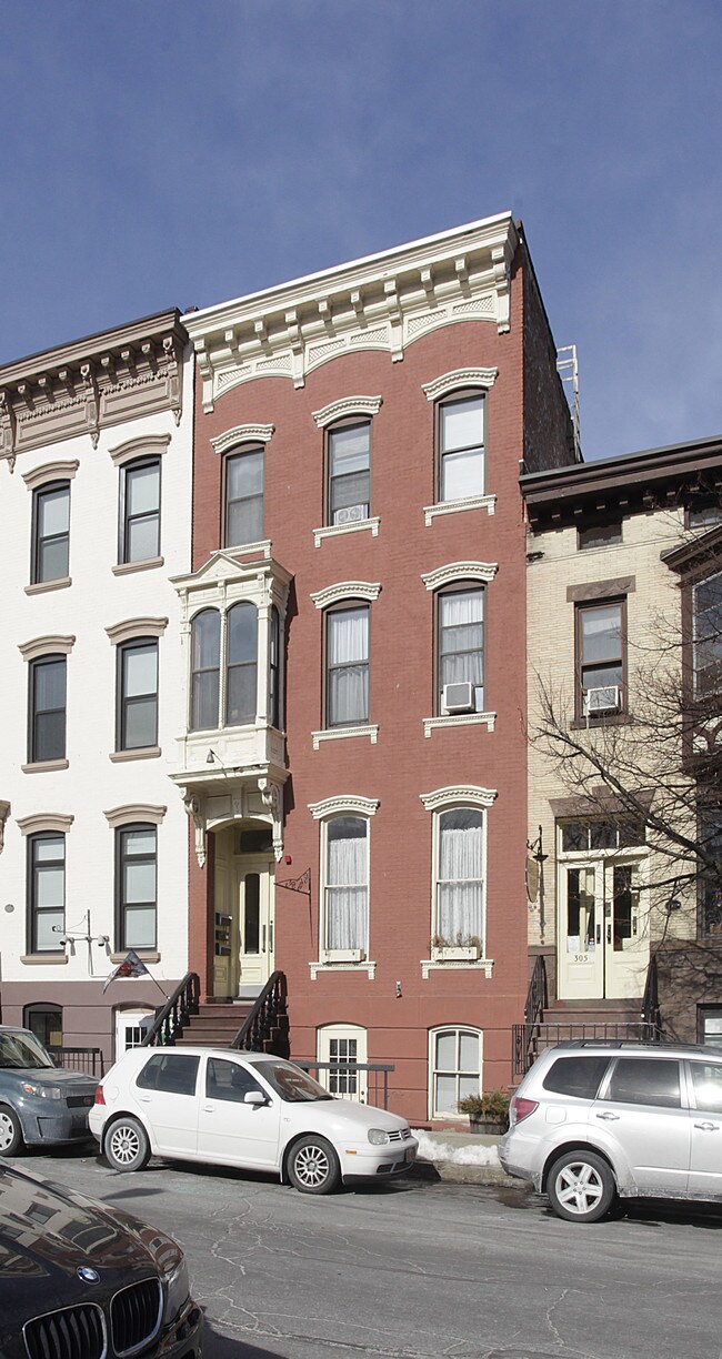 307 Hamilton St in Albany, NY - Building Photo - Building Photo