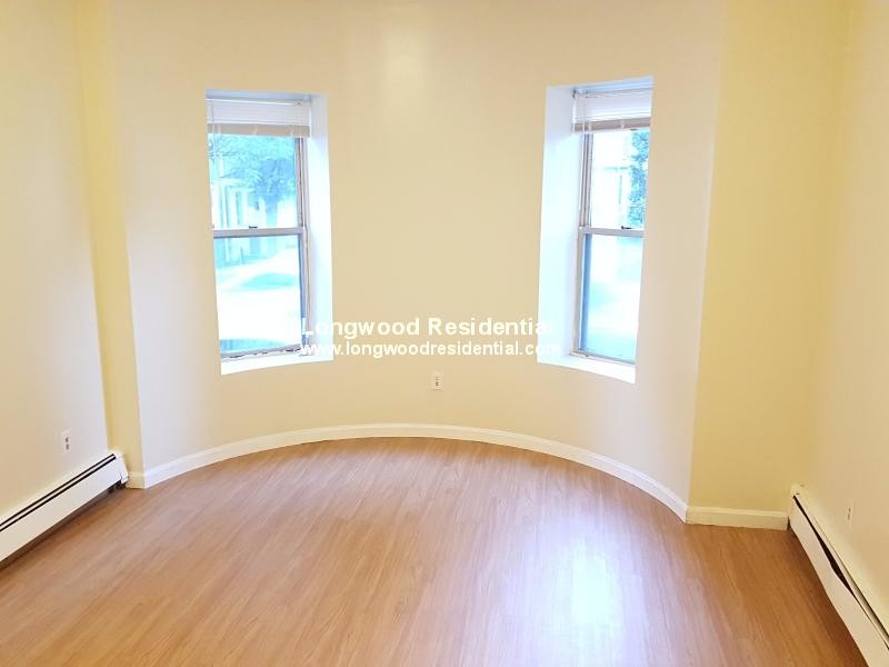 3148 Washington St-Unit -1 in Boston, MA - Building Photo