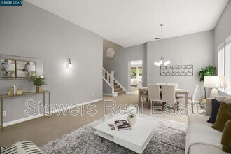 2621 Carson Way in Antioch, CA - Building Photo - Building Photo