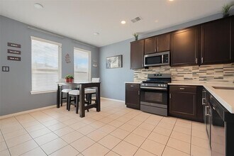 10027 Yanet Grove Ln in Houston, TX - Building Photo - Building Photo