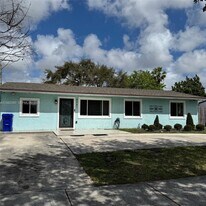 4261 SW 22nd St in Fort Lauderdale, FL - Building Photo