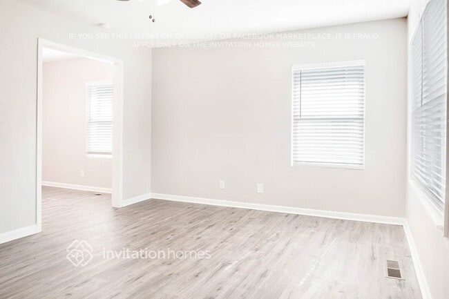 982 Hutchens Rd SE in Atlanta, GA - Foto de edificio - Building Photo