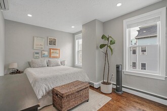 137 Princeton St, Unit 2 in Boston, MA - Building Photo - Building Photo
