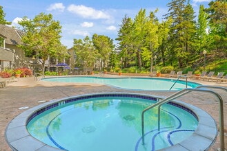 City View in Hayward, CA - Foto de edificio - Building Photo