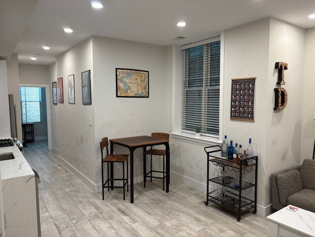 property at 2556 University Pl NW