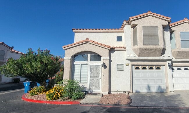 6928 Oyster Shell Dr in Las Vegas, NV - Foto de edificio - Building Photo