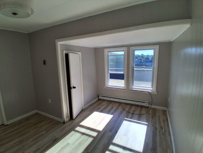 65-67 Railroad St in Glen Lyon, PA - Foto de edificio - Building Photo