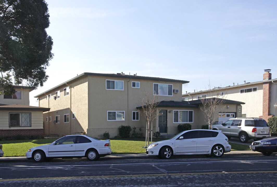 2130 Monroe St in Santa Clara, CA - Foto de edificio