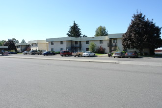 Colfax Sandhill Apartments in Spokane, WA - Building Photo - Building Photo