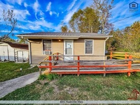 6051 Nashville Hwy in Baxter, TN - Building Photo