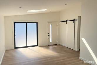 6694 Sabado Tarde Rd, Unit C in Goleta, CA - Foto de edificio - Building Photo