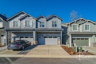 2403 Trail Vw in Ridgefield, WA - Building Photo