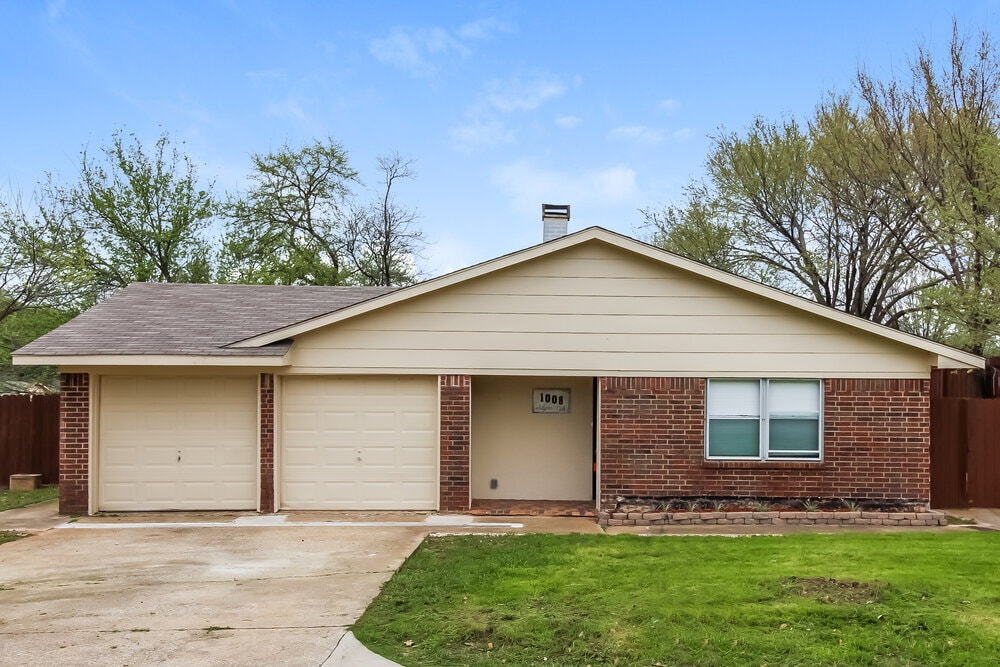 1008 Autumn Oak Dr in Denton, TX - Building Photo
