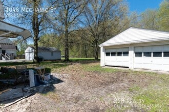 1048 Mechanic St in Grafton, OH - Building Photo - Building Photo