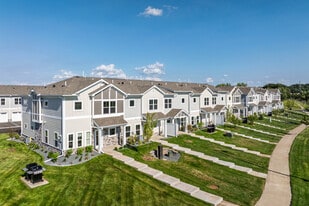 Gateway Court Townhomes - Shakopee, MN in Shakopee, MN - Building Photo