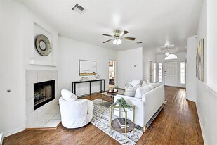 117 Rosemary Cove in Georgetown, TX - Building Photo