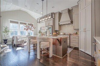 984 Memorial Walk SE in Atlanta, GA - Building Photo - Building Photo