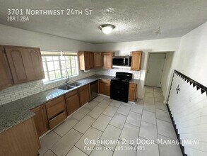 3701 NW 24th St in Oklahoma City, OK - Building Photo - Building Photo