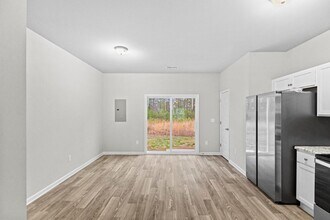 159 Buckhorn Ave in Holly Ridge, NC - Building Photo - Building Photo