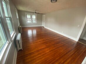 618 Springfield St, Unit 620 in Feeding Hills, MA - Building Photo - Building Photo