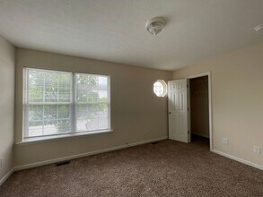 284 April Way-Unit -286 April way in Winchester, KY - Building Photo - Building Photo