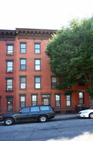 173 15th St Apartments