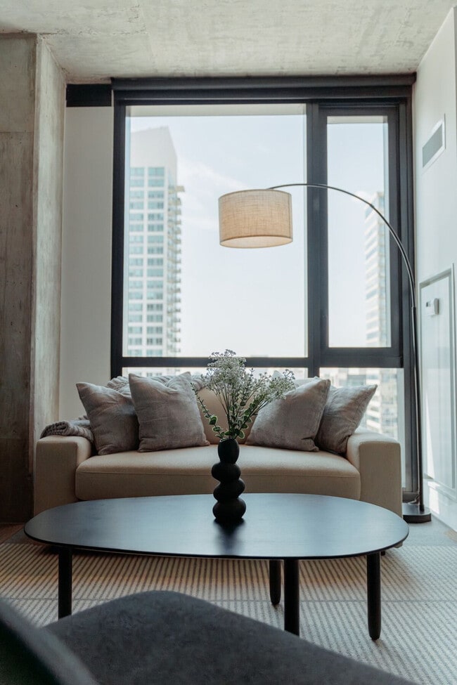 property at 633 S LaSalle St