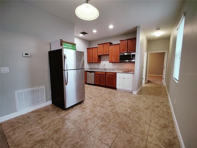 1806 Thetford Cir-Unit -B in Orlando, FL - Foto de edificio - Building Photo