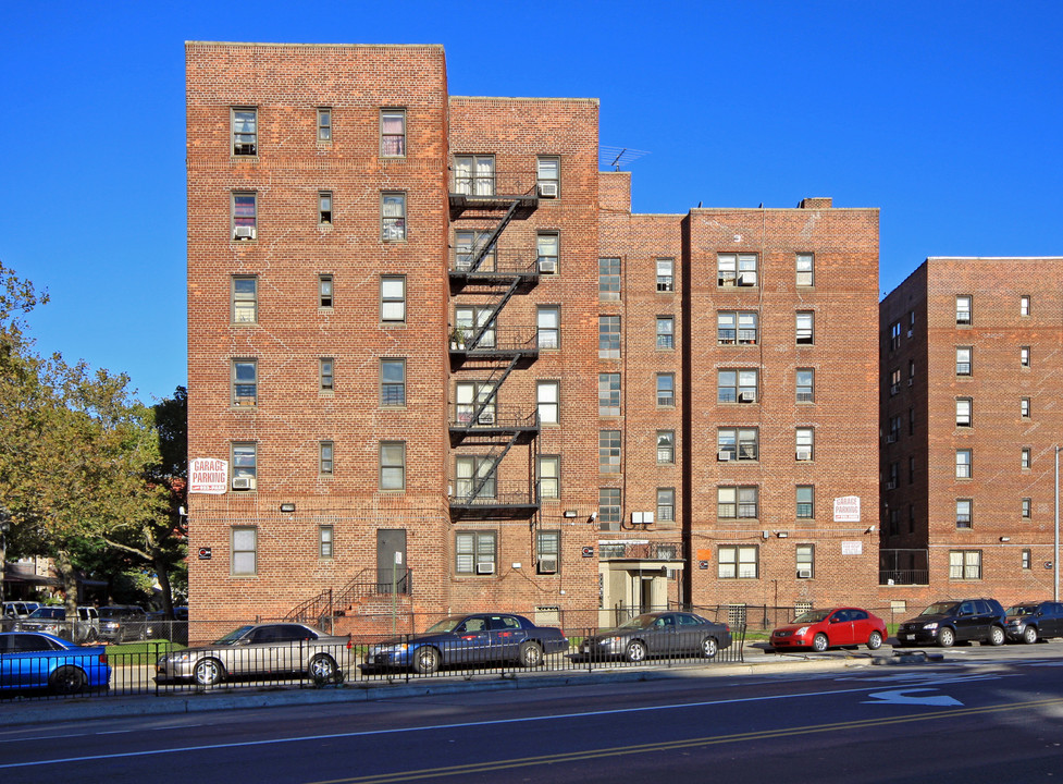 9407 Kings Hwy in Brooklyn, NY - Building Photo