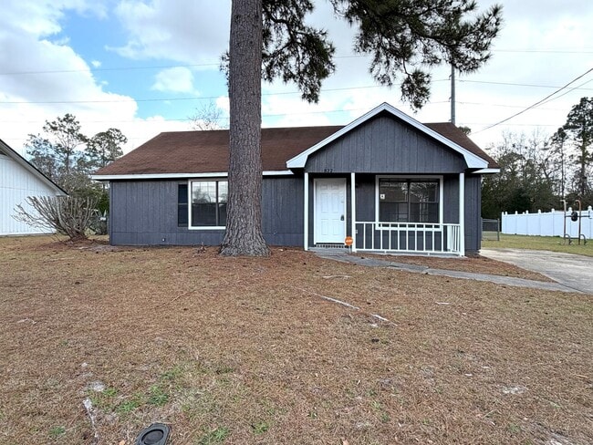 property at 822 Lost Grove Ln