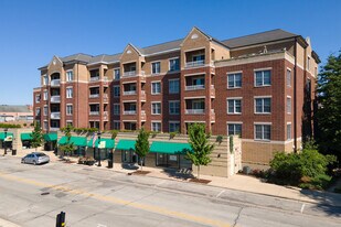 568-572 Crescent Blvd in Glen Ellyn, IL - Building Photo
