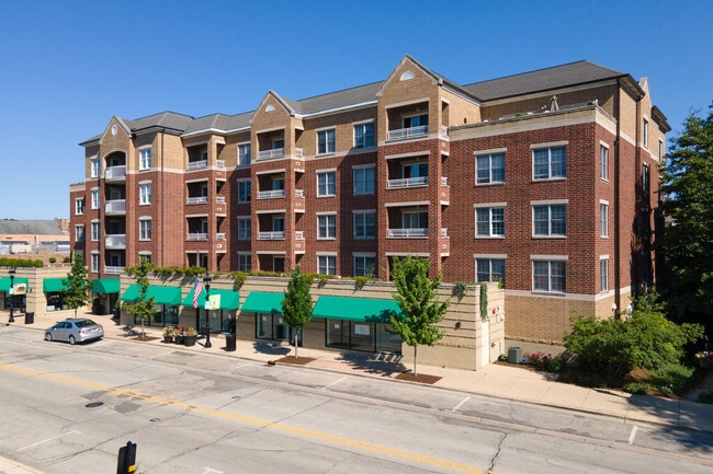568-572 Crescent Blvd