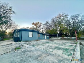 104 E Fowler Ave in Killeen, TX - Building Photo - Building Photo
